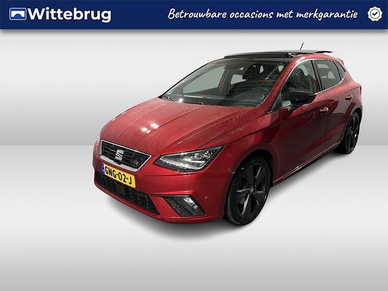 Rood Gebruikt 2024 Seat Ibiza Black Edition Hatchback | € 21.950 (Goede deal) - Afbeelding 1/2