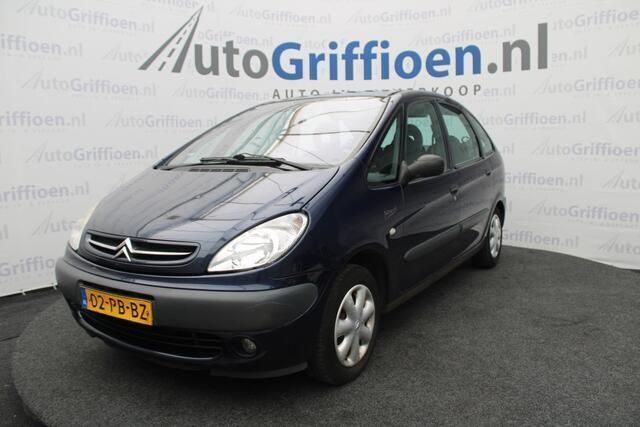 Blauw Gebruikt 2004 Citroën Xsara Picasso MPV | € 990 (Eerlijke prijs) - Afbeelding 1/4