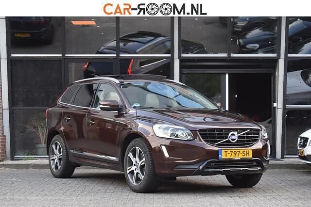 Bruin Gebruikt 2014 Volvo XC60 R-Design SUV | € 19.450 (Goede deal) - Afbeelding 1/4