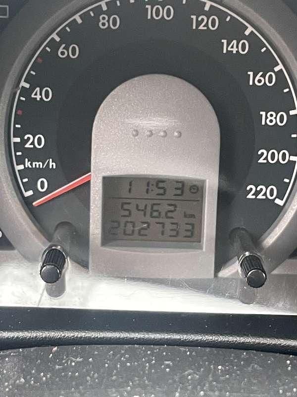 Blauw Gebruikt 2006 VW Fox Trendline Hatchback | € 750 (Goede deal) - Afbeelding 1/4