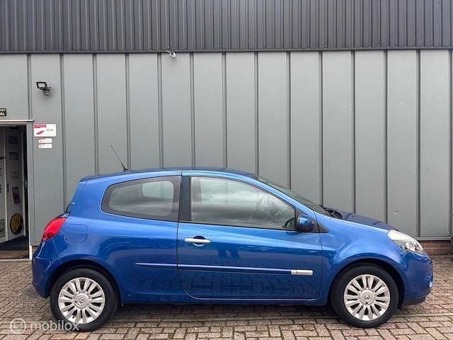 Occasion Renault Clio II Collection 103 PK (75 kW) 2011 Blauw Hatchback