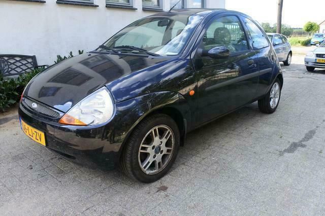 Zwart Gebruikt 2003 Ford Ka Hatchback | € 456 (Super prijs) - Afbeelding 1/4
