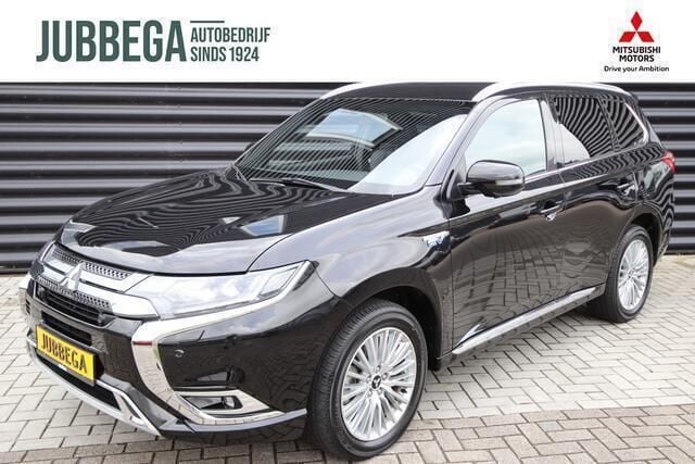 Zwart Gebruikt 2020 Mitsubishi Outlander Instyle SUV | € 27.995 (Iets duurder) - Afbeelding 1/4