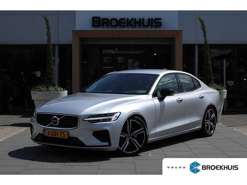 Grijs Gebruikt 2020 Volvo S60 R-Design Sedan | € 28.900 (Eerlijke prijs) - Afbeelding 1/4