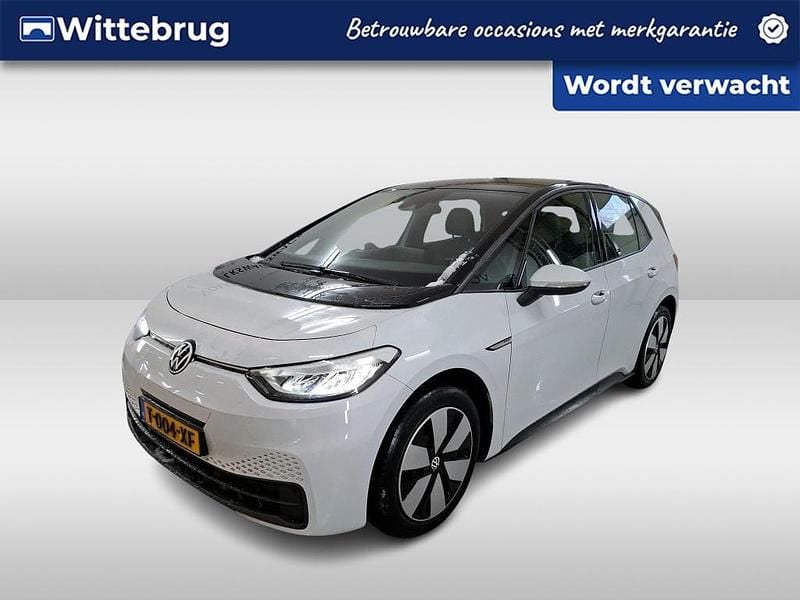 Wit Occasion 2023 VW ID.3 Pro Hatchback | € 21.750 (Goede deal) - Afbeelding 1/3