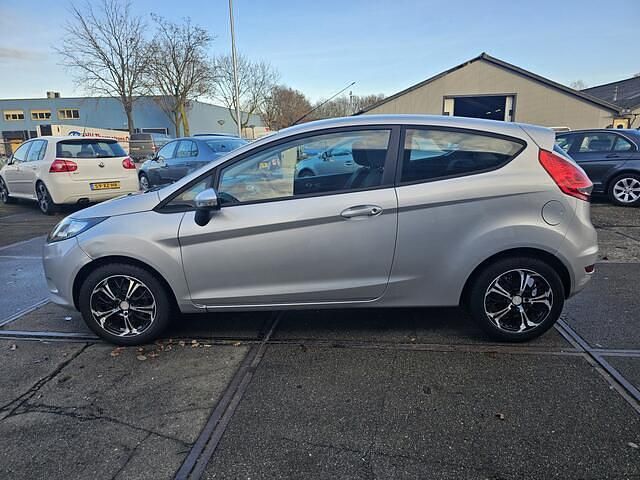 Occasion Ford Fiesta Limited 60 PK (44 kW) 2011 Grijs Hatchback