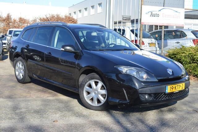Zwart Gebruikt 2010 Renault Laguna III Dynamique Stationwagen | € 1.999 - Afbeelding 1/4