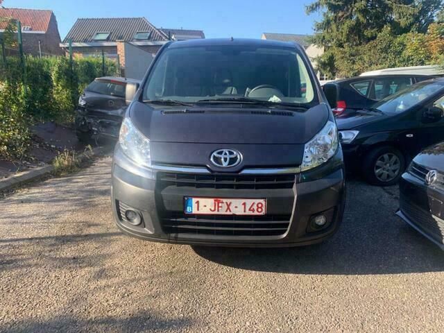 Grijs Gebruikt 2016 Toyota Proace Van | € 8.500 (Eerlijke prijs) - Afbeelding 1/4