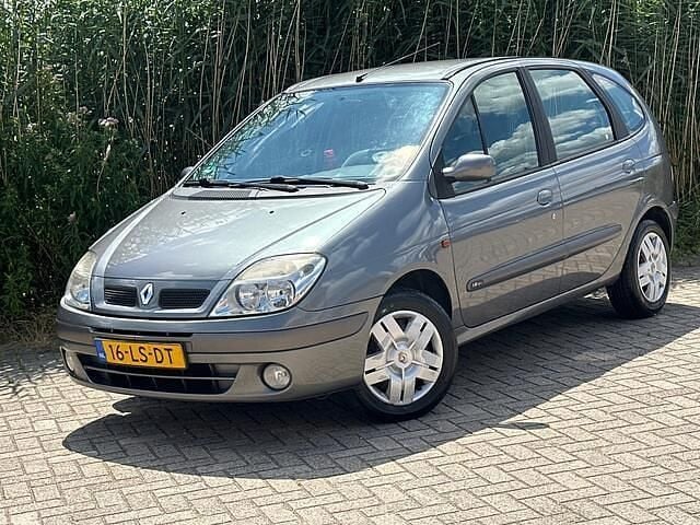 Grijs Gebruikt 2002 Renault Scénic Authentique MPV | € 1.250 (Goede deal) - Afbeelding 1/4