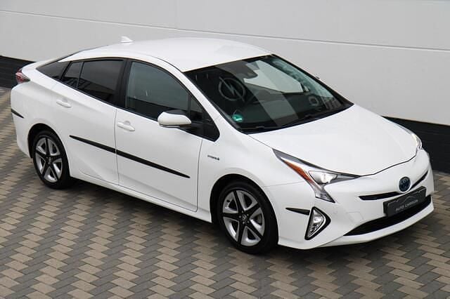 Wit Occasion 2016 Toyota Prius Executive Hatchback | € 17.945 (Goede deal) - Afbeelding 1/4