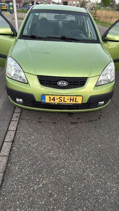 Gebruikt 2006 Kia Rio EX Sedan | € 1.800 (Goede deal) - Afbeelding 1/4