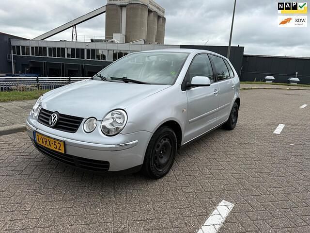 Grijs Gebruikt 2002 VW Polo Sportline Hatchback | € 1.450 (Goede deal) - Afbeelding 1/4