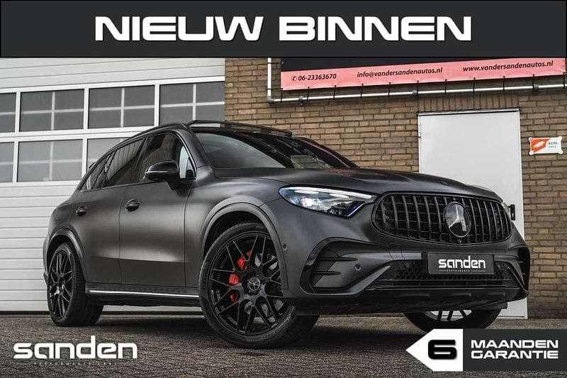 Grijs Gebruikt 2024 Mercedes GLC300e AMG SUV | € 78.900 - Afbeelding 1/4
