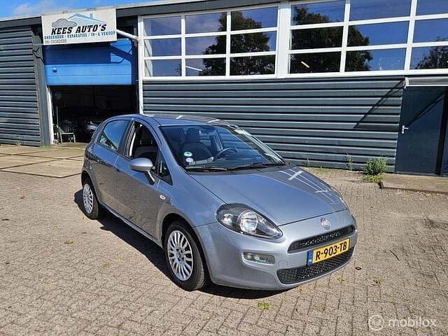 Grijs Gebruikt 2012 Fiat Punto Evo Pop Hatchback | € 3.499 (Goede deal) - Afbeelding 1/4