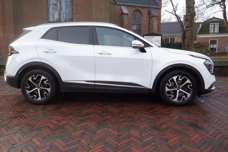 Wit Occasion 2022 Kia Sportage GT-Line SUV | € 29.900 (Eerlijke prijs) - Afbeelding 1/4