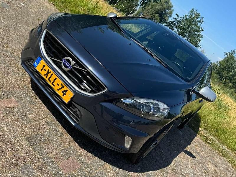 Blauw Occasion 2014 Volvo V40 R-Design Stationwagen | € 7.700 (Iets duurder) - Afbeelding 1/4
