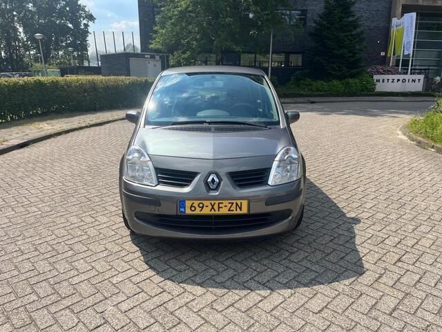 Occasion Renault Modus Dynamique 112 PK (82 kW) 2007 Grijs MPV