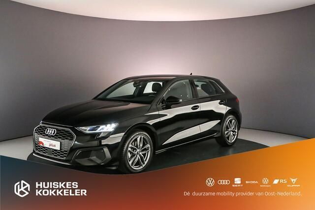 Zwart Gebruikt 2023 Audi A3 Sportback Proline Hatchback | € 27.900 (Eerlijke prijs) - Afbeelding 1/4
