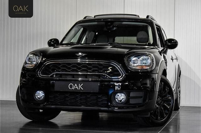 Zwart (metallic) Gebruikt 2017 Mini Cooper Countryman Chili SUV | € 21.900 (Eerlijke prijs) - Afbeelding 1/3