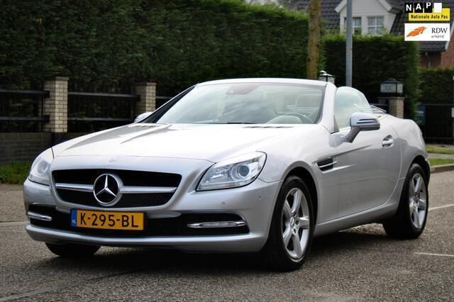 Grijs Gebruikt 2011 Mercedes SLK200 Cabriolet | € 17.995 (Eerlijke prijs) - Afbeelding 1/4