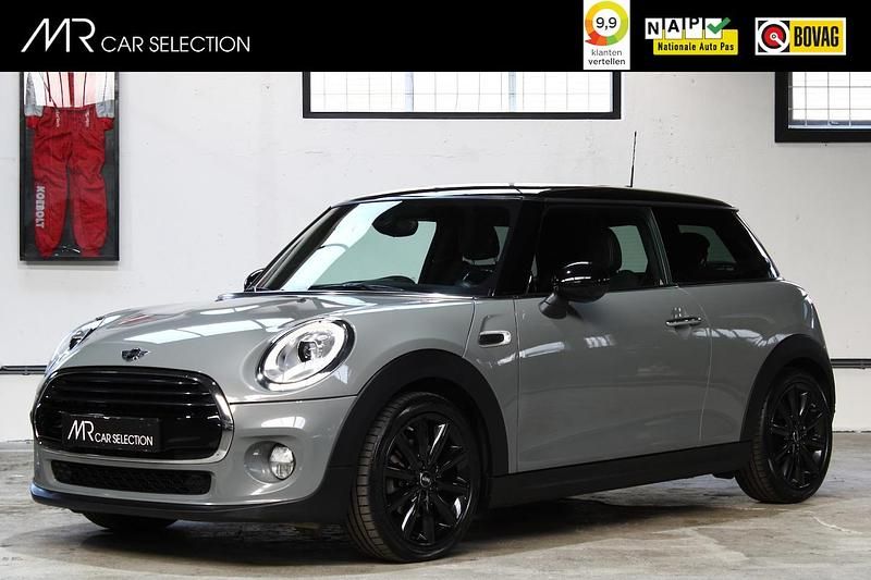 Grijs Gebruikt 2018 Mini John Cooper Works Business Hatchback | € 13.950 (Goede deal) - Afbeelding 1/4