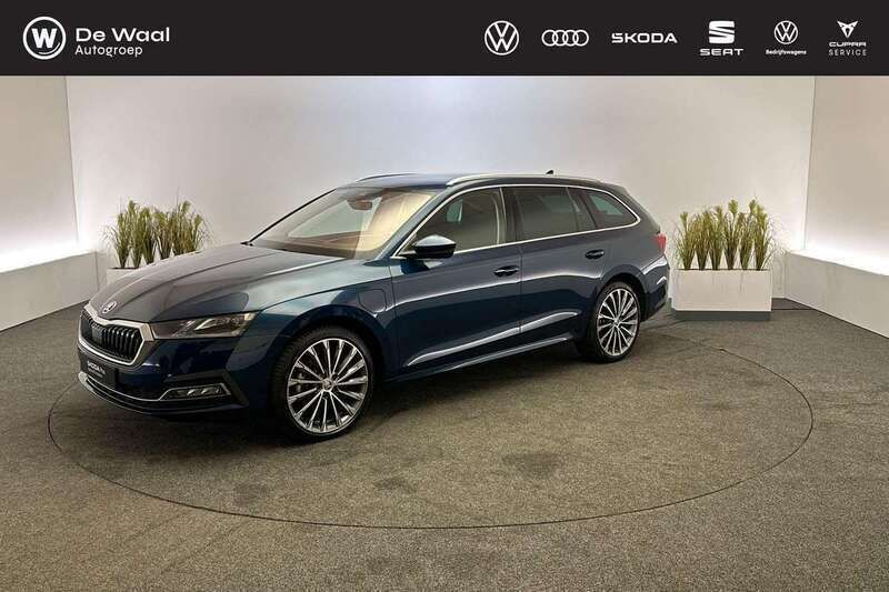 Blauw Gebruikt 2020 Skoda Octavia Style Stationwagen | € 25.900 (Iets duurder) - Afbeelding 1/3
