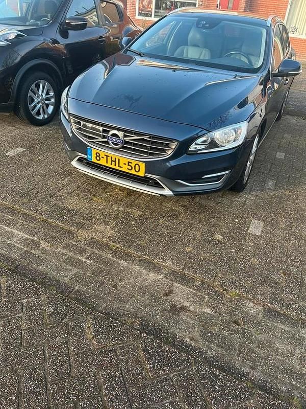 Occasion 2014 Volvo V60 Stationwagen | € 8.900 (Iets duurder) - Afbeelding 1/4