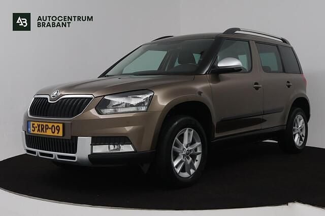 Bruin Gebruikt 2015 Skoda Yeti Outdoor Ambition SUV | € 13.945 (Super prijs) - Afbeelding 1/4