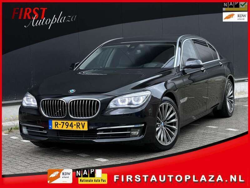 Zwart Gebruikt 2012 BMW 750L Exclusive Sedan | € 19.950 - Afbeelding 1/4