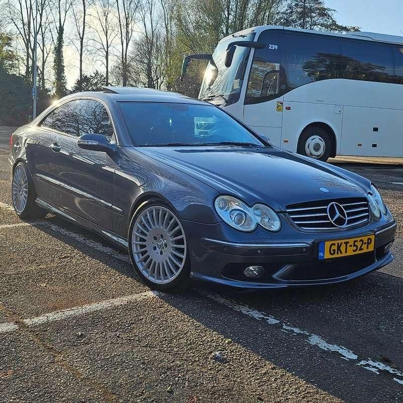 Blauw Gebruikt 2002 Mercedes CLK320 Avantgarde Coupé | € 13.000 - Afbeelding 1/4