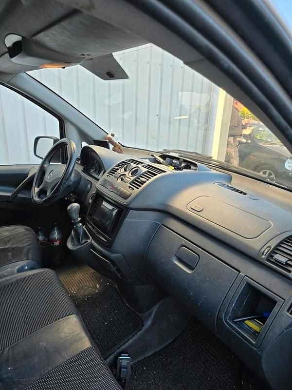 Gebruikt 2011 Mercedes Vito Van | € 1.500 (Super prijs) - Afbeelding 1/4