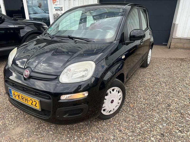Zwart Gebruikt 2013 Fiat Panda Hatchback | € 3.390 (Eerlijke prijs) - Afbeelding 1/4