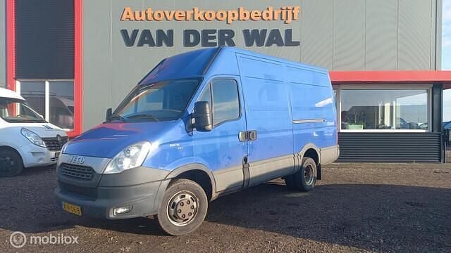 Blauw Occasion 2014 Iveco Daily Van | € 6.500 - Afbeelding 1/4