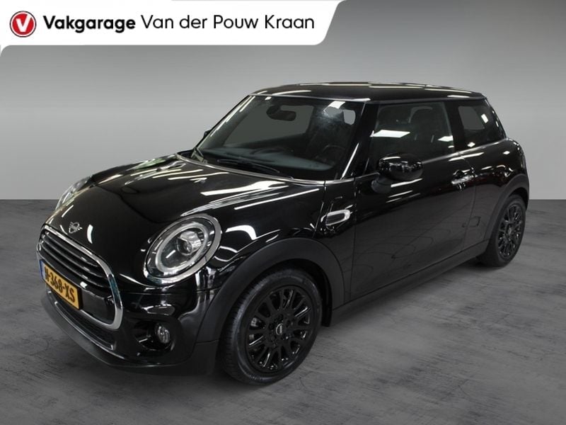 Zwart Gebruikt 2020 Mini Cooper Pepper Hatchback | € 20.840 (Eerlijke prijs) - Afbeelding 1/4