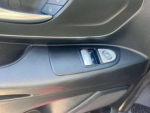 Occasion Mercedes Vito 143 PK (105 kW) 2023 Zwart Van
