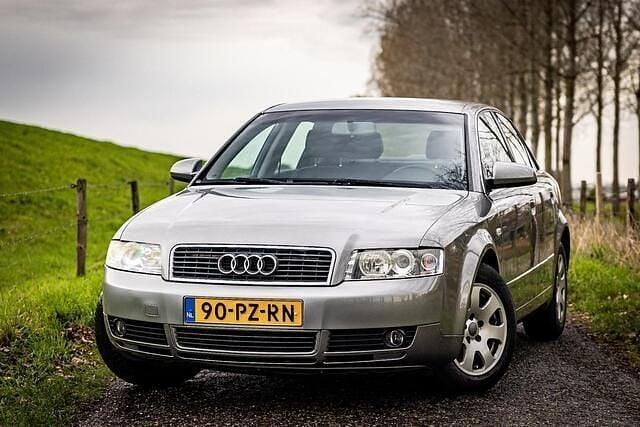 Grijs Gebruikt 2005 Audi A4 Proline Sedan | € 2.990 (Super prijs) - Afbeelding 1/4