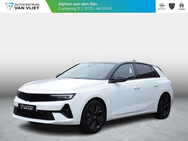 Wit Nieuw 2025 Opel Astra Hatchback | € 31.790 (Super prijs) - Afbeelding 1/4