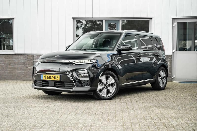 Zwart Gebruikt 2020 Kia Soul EV SUV | € 17.450 (Goede deal) - Afbeelding 1/4