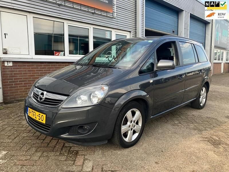 Mpv Gebruikt 2013 Opel Zafira Cosmo MPV | € 5.495 (Goede deal) - Afbeelding 1/4