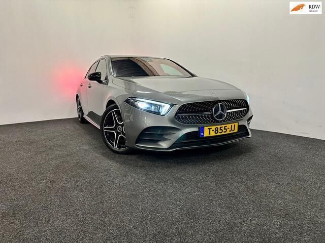 Grijs Gebruikt 2019 Mercedes A220 Premium Plus Hatchback | € 23.500 (Super prijs) - Afbeelding 1/4