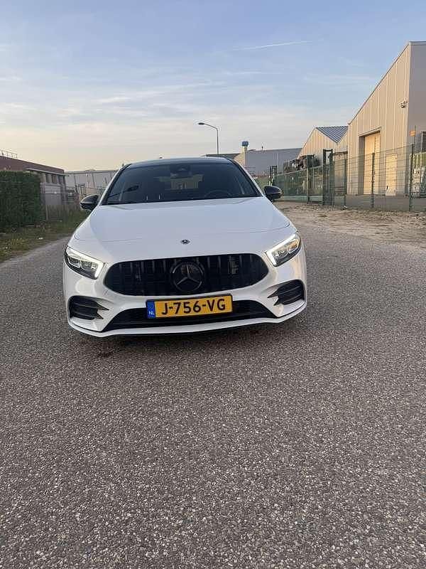 Wit Gebruikt 2019 Mercedes A220 Premium Plus Sedan | € 29.950 (Eerlijke prijs) - Afbeelding 1/4