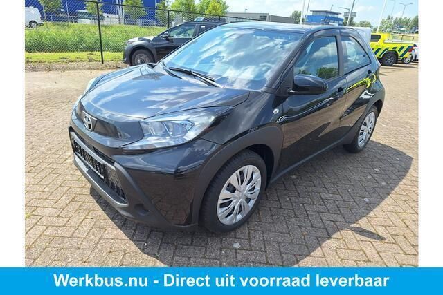 Overige Gebruikt 2023 Toyota Aygo X-play Hatchback | € 19.900 (Duur) - Afbeelding 1/4