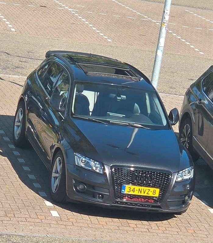 Grijs Occasion 2009 Audi Q5 Proline SUV | € 7.000 (Iets duurder) - Afbeelding 1/4