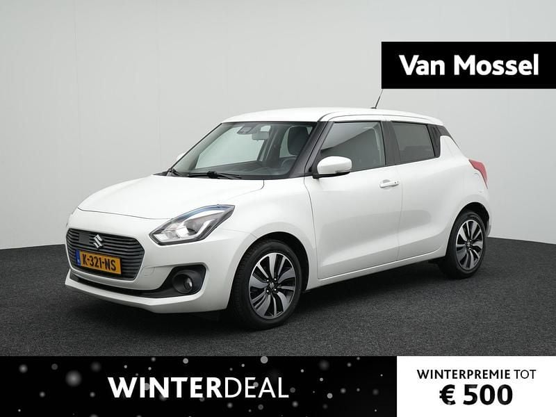 Wit Occasion 2017 Suzuki Swift Hatchback | € 13.900 (Eerlijke prijs) - Afbeelding 1/4