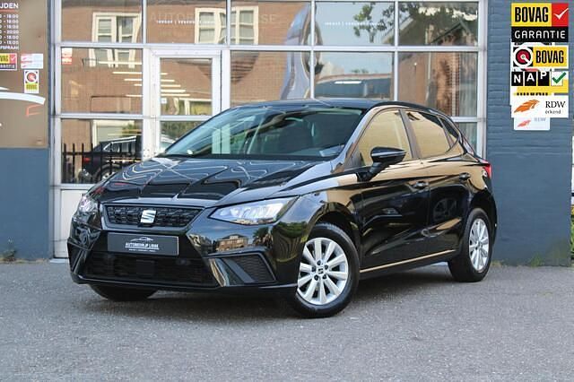 Zwart Gebruikt 2021 Seat Ibiza Business Hatchback | € 14.990 (Eerlijke prijs) - Afbeelding 1/4