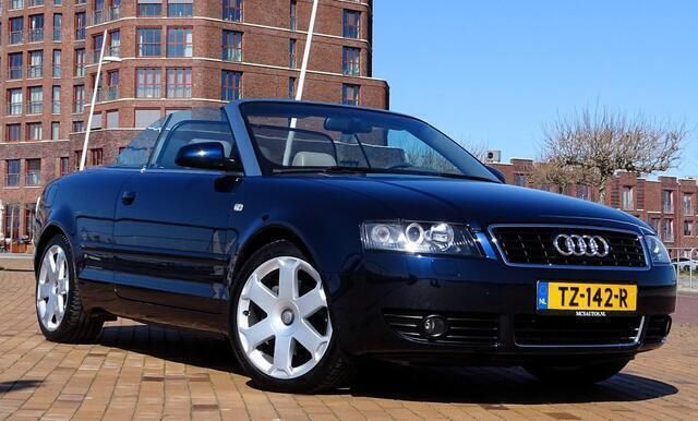 Blauw, metallic lak Gebruikt 2003 Audi A4 Cabriolet Cabriolet | € 15.950 - Afbeelding 1/4