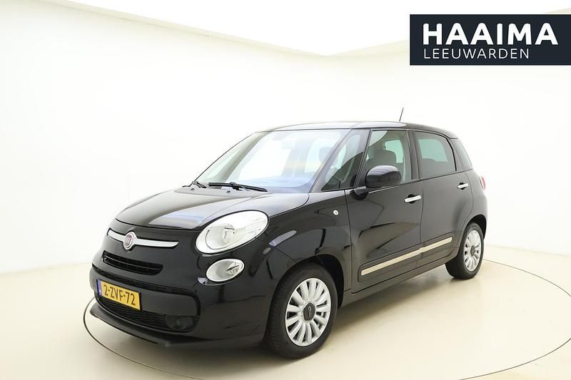 Zwart Occasion 2015 Fiat 500L Easy MPV | € 8.950 (Iets duurder) - Afbeelding 1/4