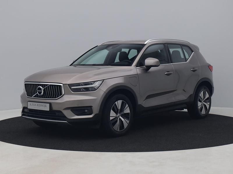 Grijs Gebruikt 2021 Volvo XC40 Inscription SUV | € 30.900 (Super prijs) - Afbeelding 1/4