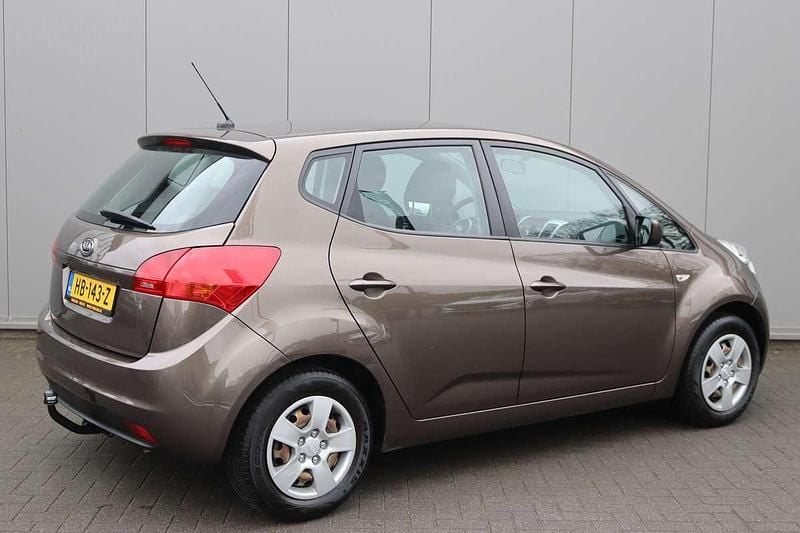 Occasion Kia Venga Comfort 90 PK (66 kW) 2012 Bruin Hatchback