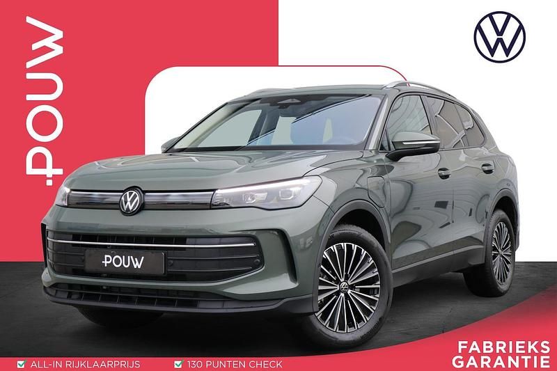 Groen Nieuw 2025 VW Tiguan Edition SUV | € 47.900 (Super prijs) - Afbeelding 1/4